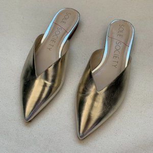 SOLE SOCIETY Rosemond Totes Metallic Gold Mule Flats. Barely worn. Sz 6